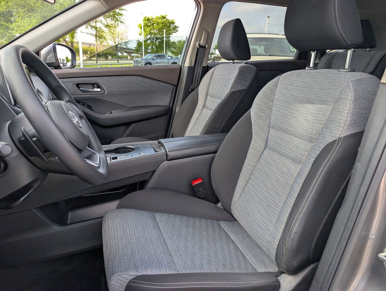 Certified 2023 Nissan Rogue SV image 27