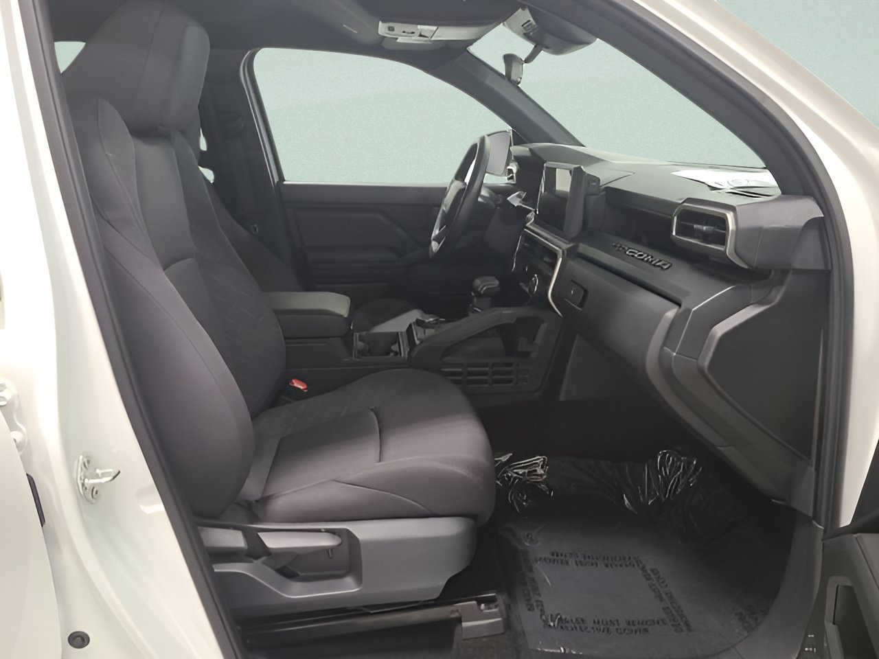 Used 2024 Toyota Tacoma SR AWD/4WD image 11