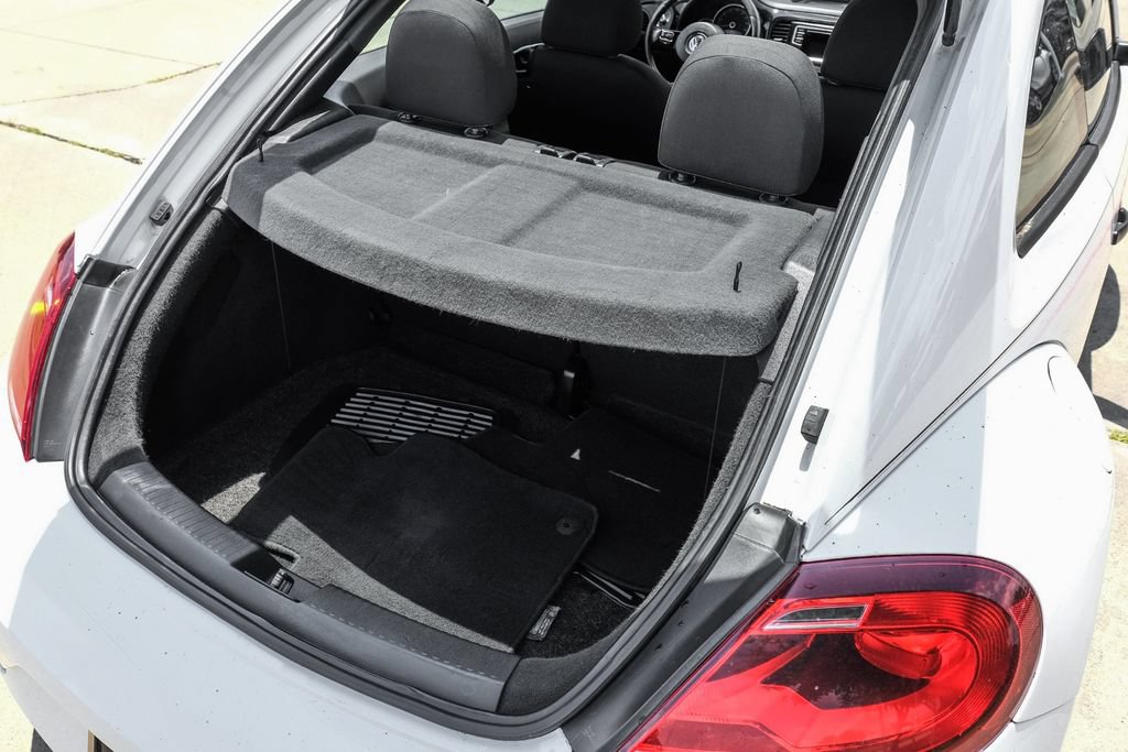 Used 2018 Volkswagen Beetle 2.0T S FWD image 42