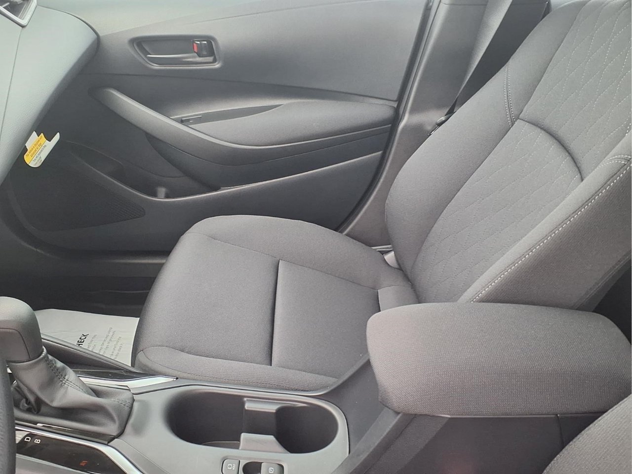 Used 2026 Toyota Corolla LE FWD image 13