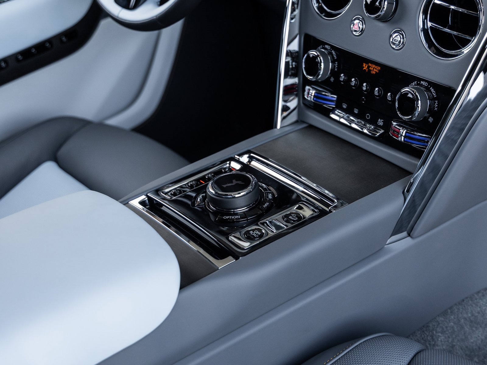 New 2026 Rolls-Royce Cullinan image 36