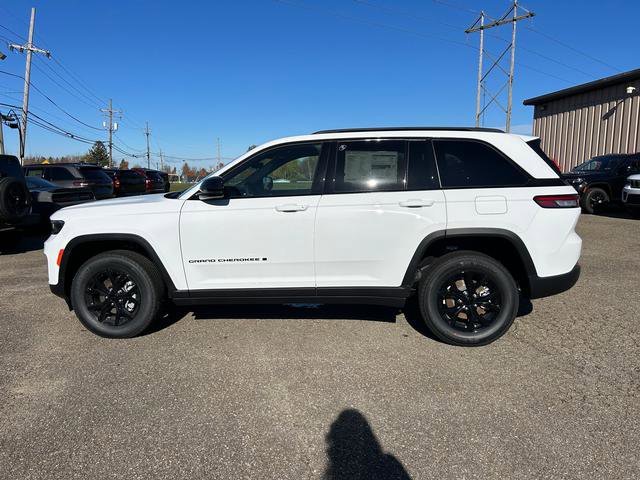 New 2025 Jeep Grand Cherokee Altitude image 6