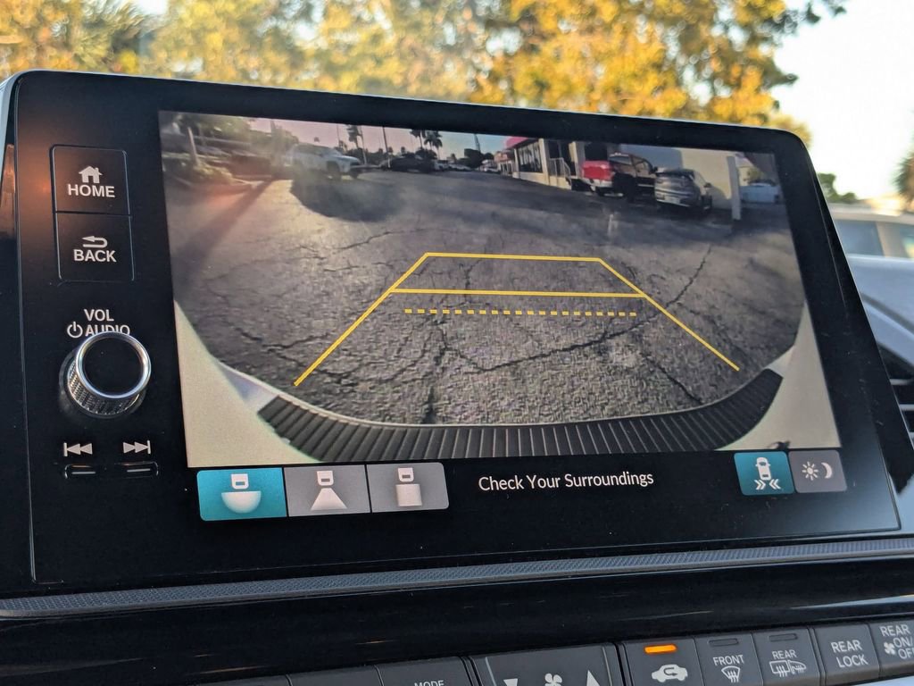 Used 2025 Honda Odyssey Sport-L image 18