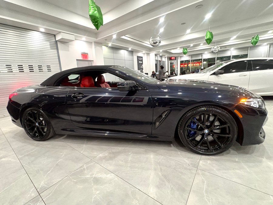 Used 2022 BMW M850i xDrive Convertible w/ Driving Assistance Package image 8