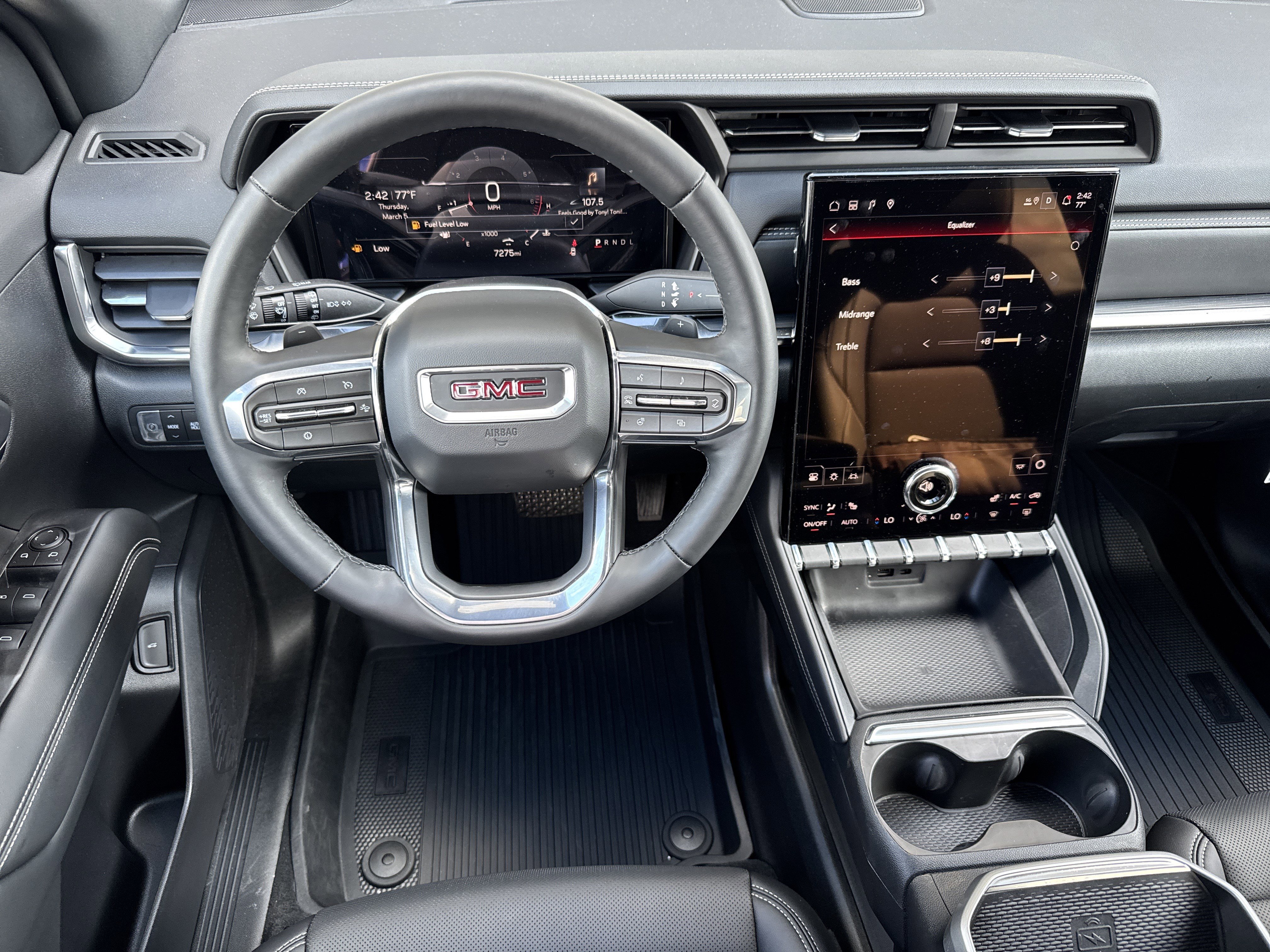 Used 2026 GMC Terrain Elevation w/ Elevation Premium Package image 18