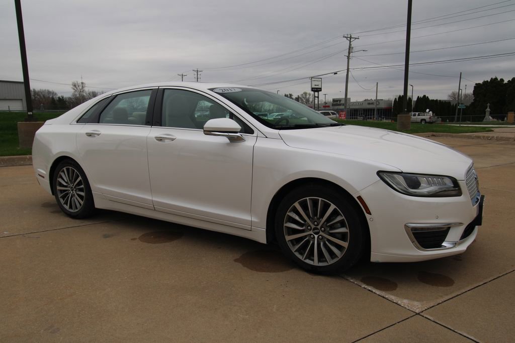 Used 2017 Lincoln MKZ Select w/ Technology Package image 3