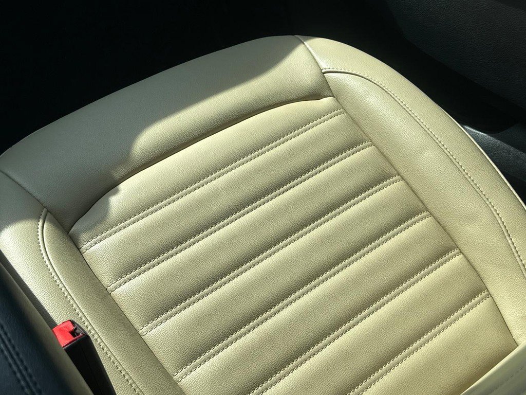 Used 2019 Ford Edge SEL w/ Equipment Group 201A image 16