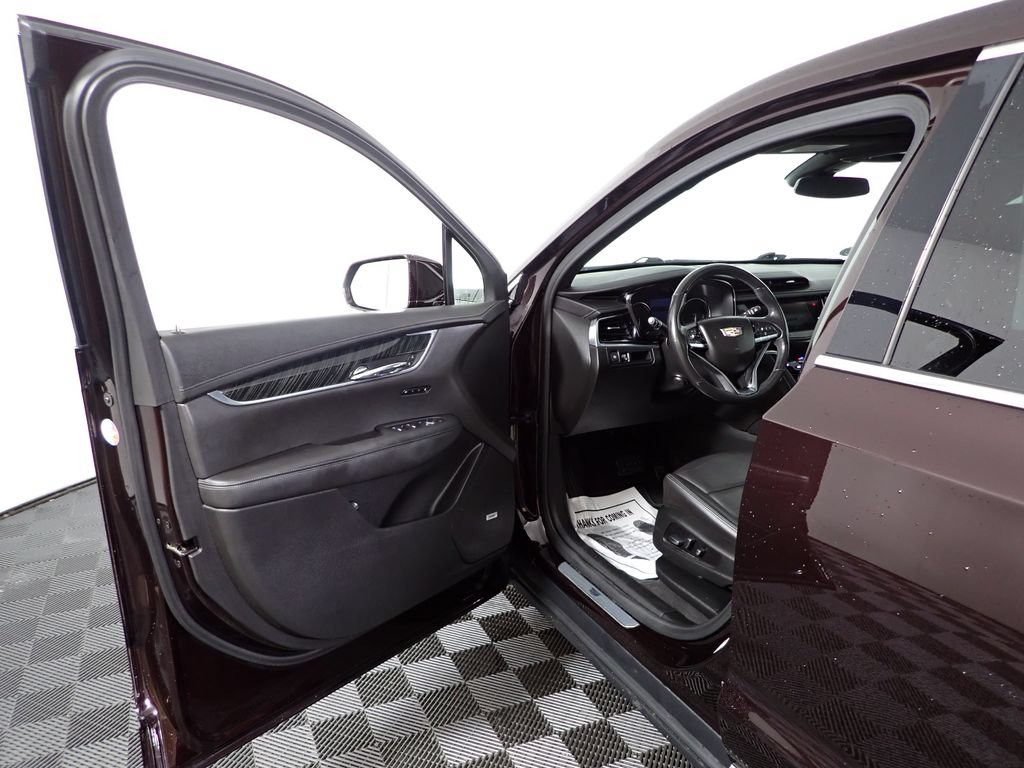 Used 2020 Cadillac XT6 Premium Luxury FWD image 21