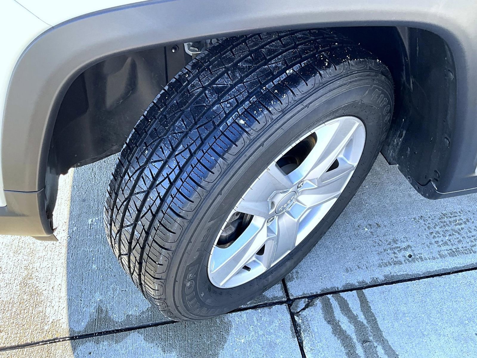 Used 2022 Jeep Compass Latitude image 25