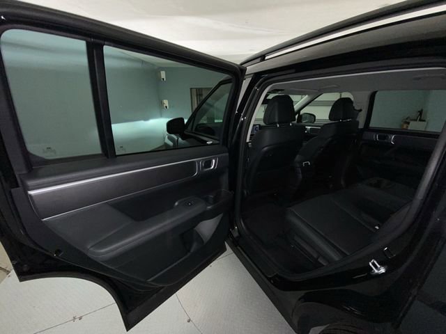 Used 2025 Hyundai Santa Fe SEL FWD image 22
