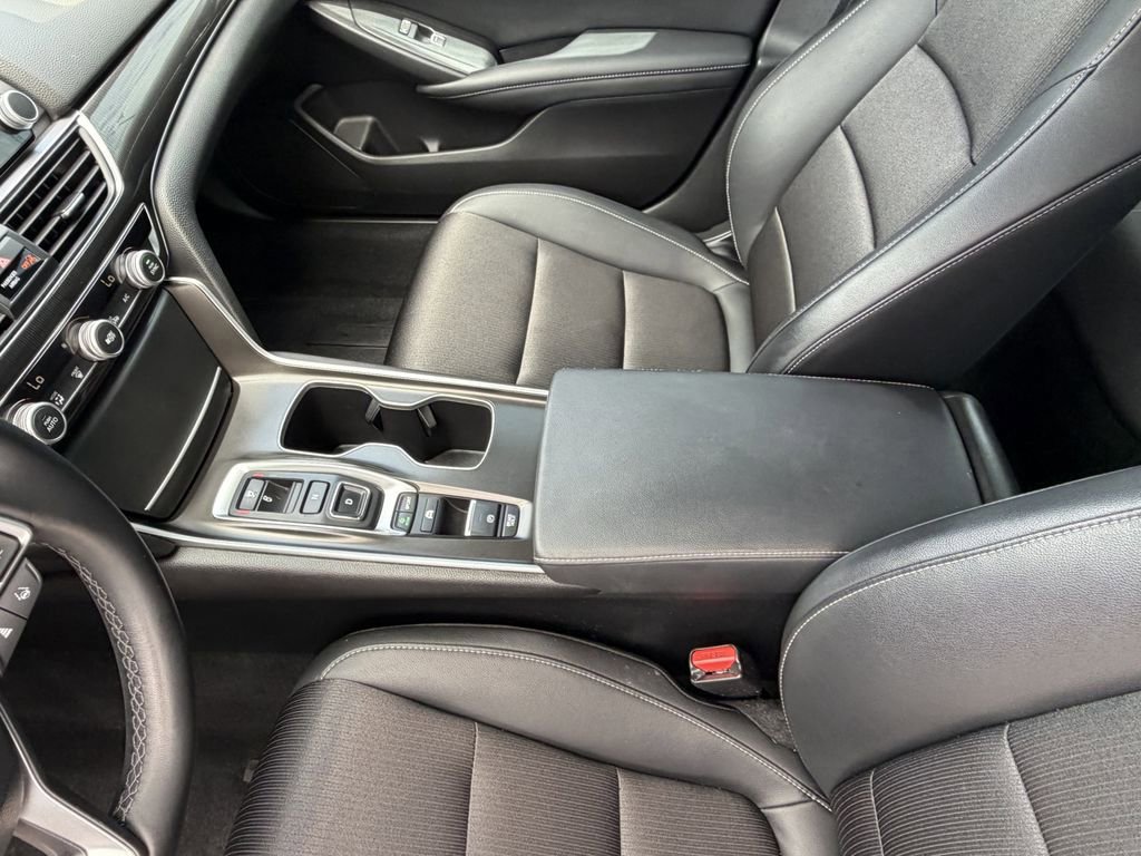 Used 2022 Honda Accord Sport image 19