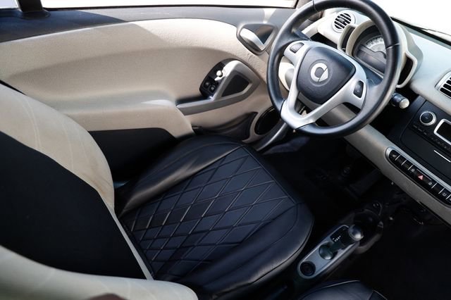 Used 2013 smart fortwo passion w/ Cruise Control Pkg image 15