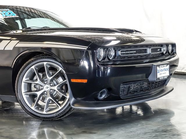 Used 2023 Dodge Challenger GT image 3