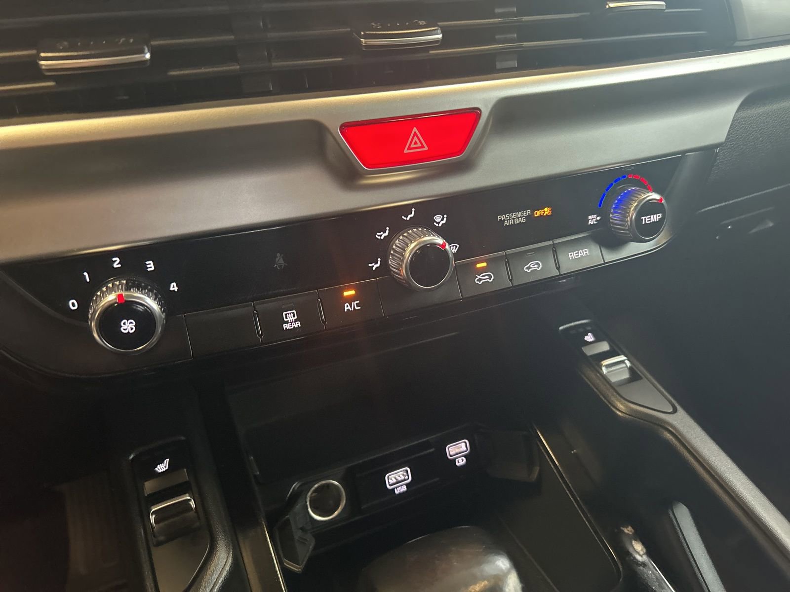 Used 2020 Kia Telluride S image 31