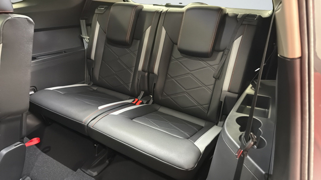 New 2026 Volkswagen Atlas Peak Edition AWD/4WD image 32