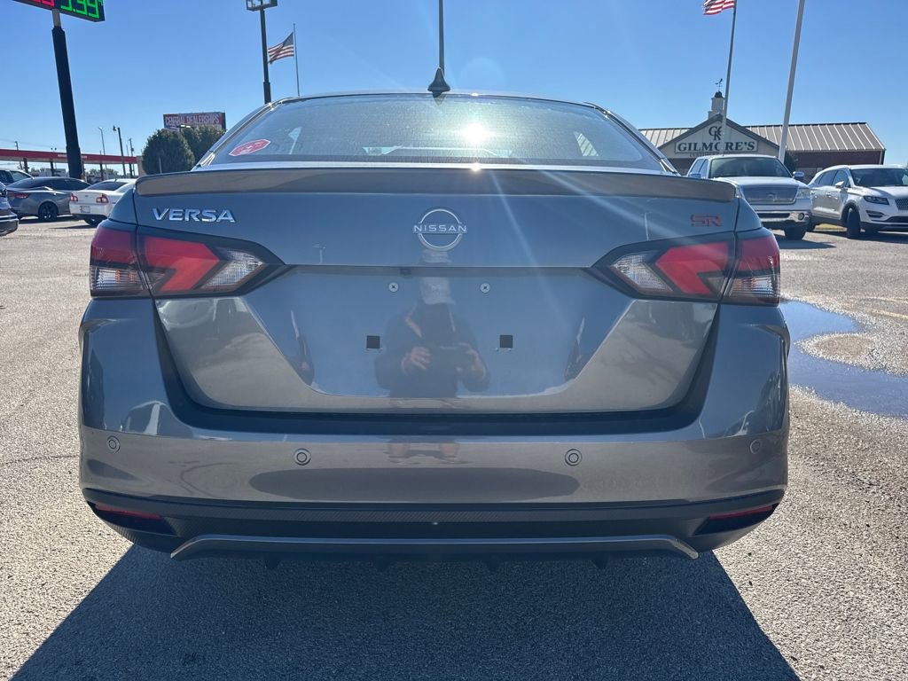 New 2025 Nissan Versa SR w/ Trunk Package image 4