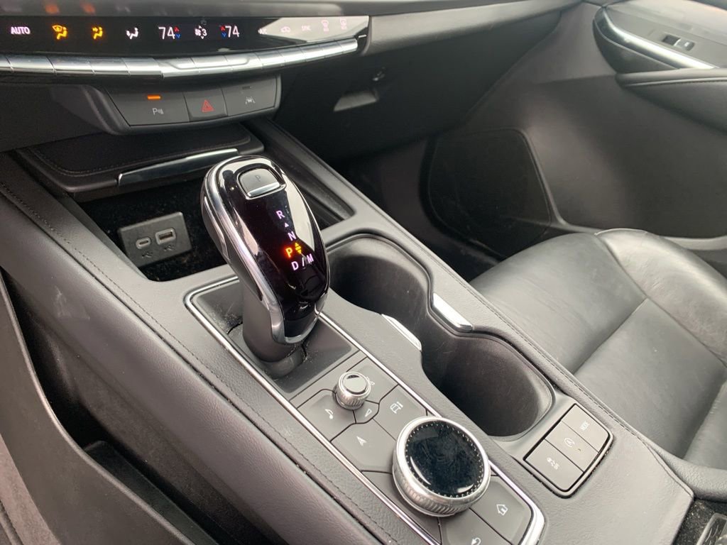 Used 2024 Cadillac XT4 Premium Luxury image 21