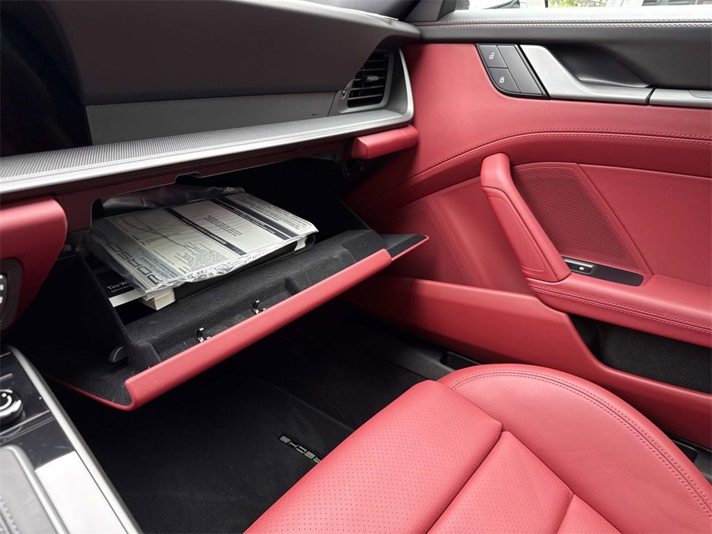 Used 2024 Porsche 911 Carrera S image 26