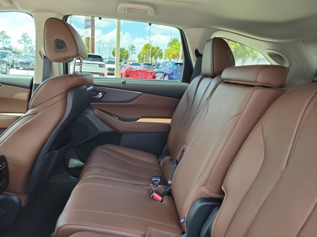 Used 2023 Acura MDX SH-AWD w/ Advance Package image 13