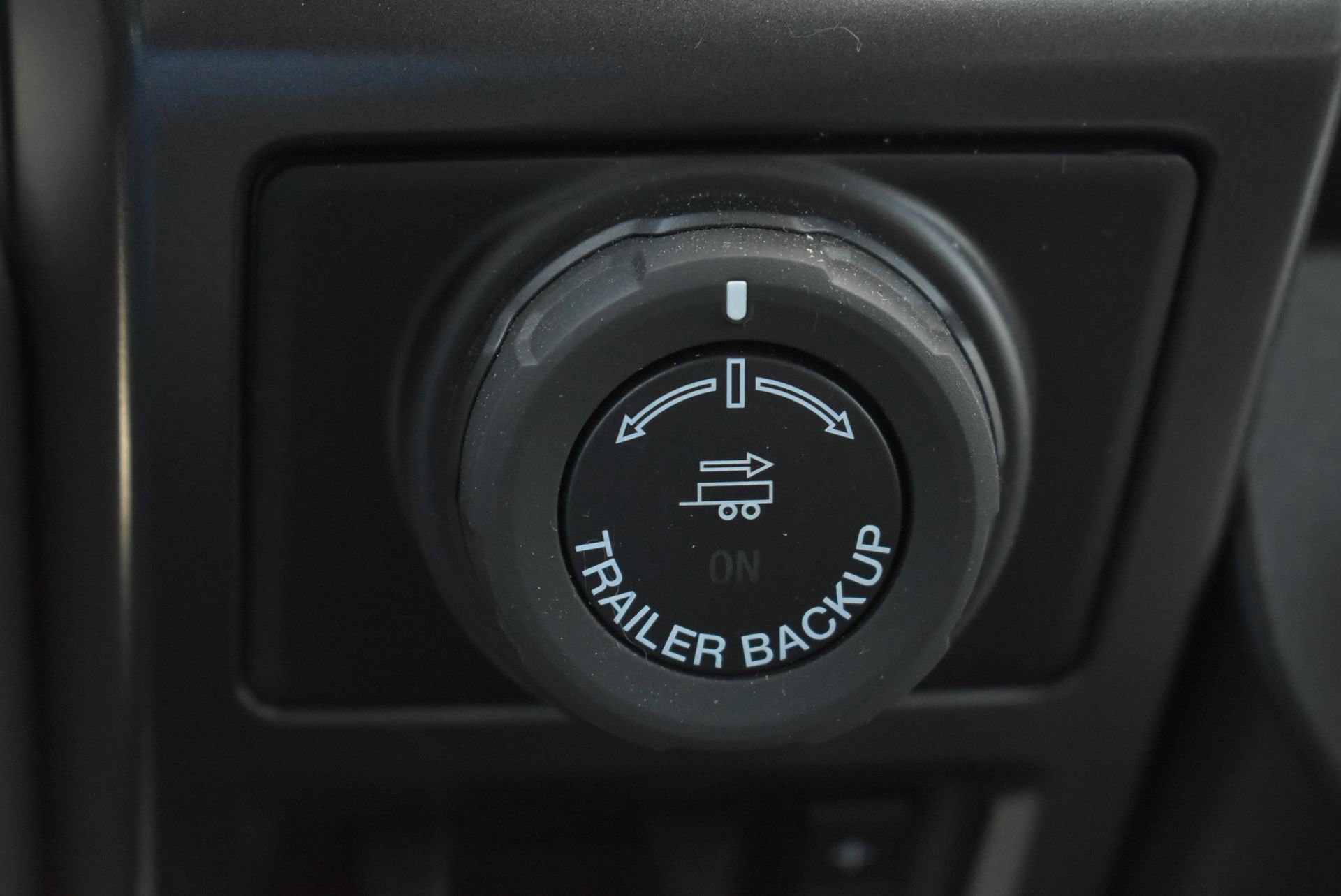 Certified 2019 Ford F150 XLT w/ Equipment Group 302A Luxury image 31