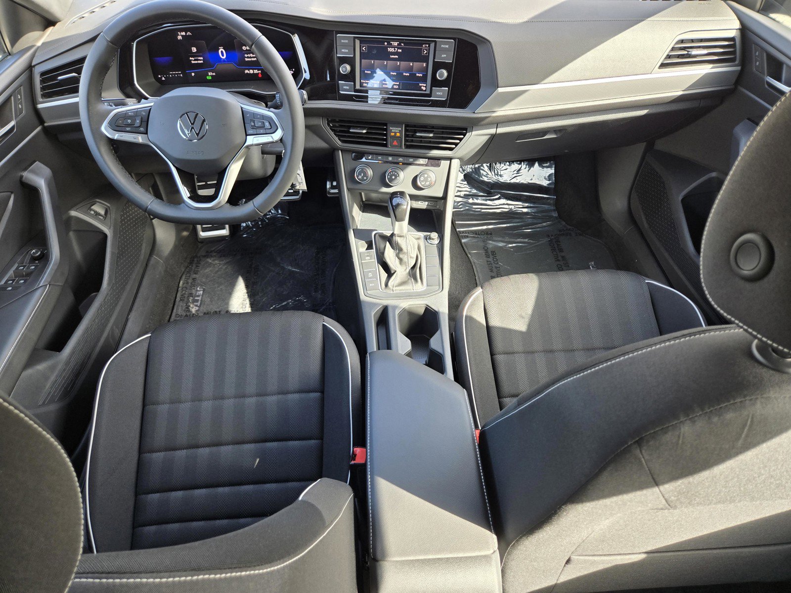 Used 2024 Volkswagen Jetta Sport image 12