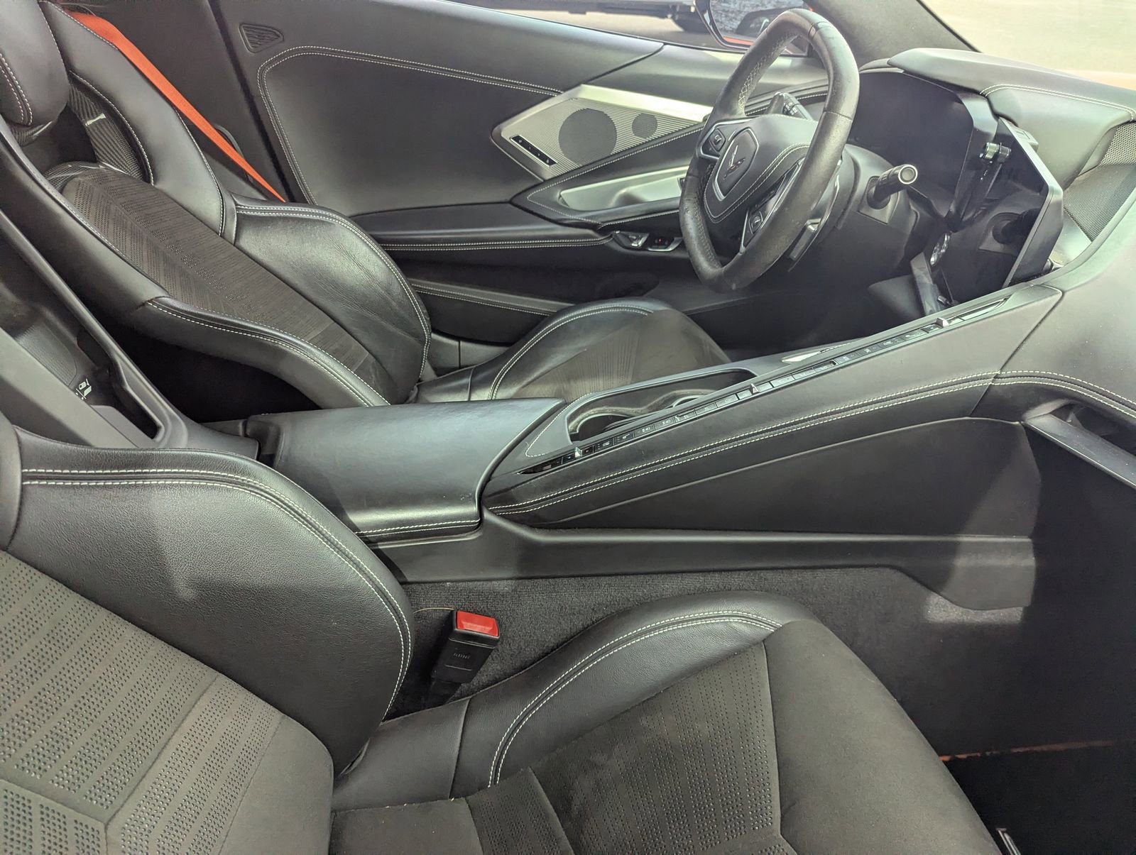 Certified 2020 Chevrolet Corvette Stingray Premium Cpe w/ 3LT Preferred Equipment Group RWD image 6