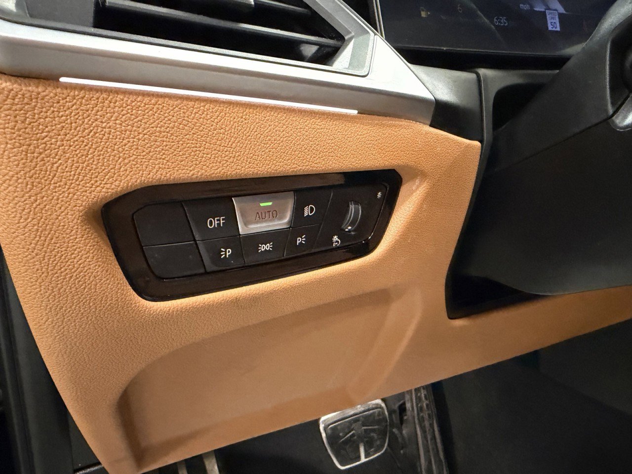 Used 2023 BMW 330i xDrive Sedan w/ M Sport Package image 14