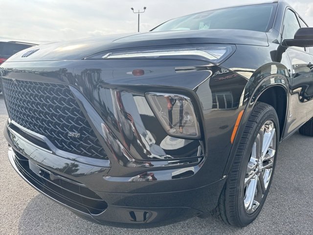 New 2026 Buick Enclave Sport Touring w/ Power Package image 5