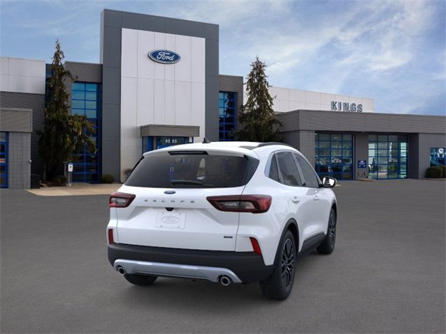 New 2024 Ford Escape SE image 8