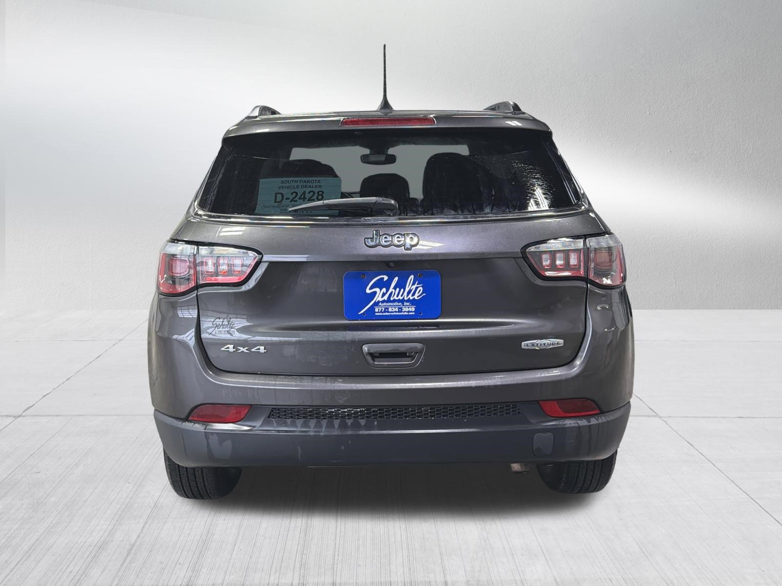 Used 2017 Jeep Compass Latitude w/ Popular Equipment Group image 6