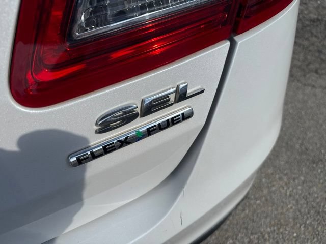 Used 2014 Ford Taurus SEL w/ Equipment Group 201A FWD image 16