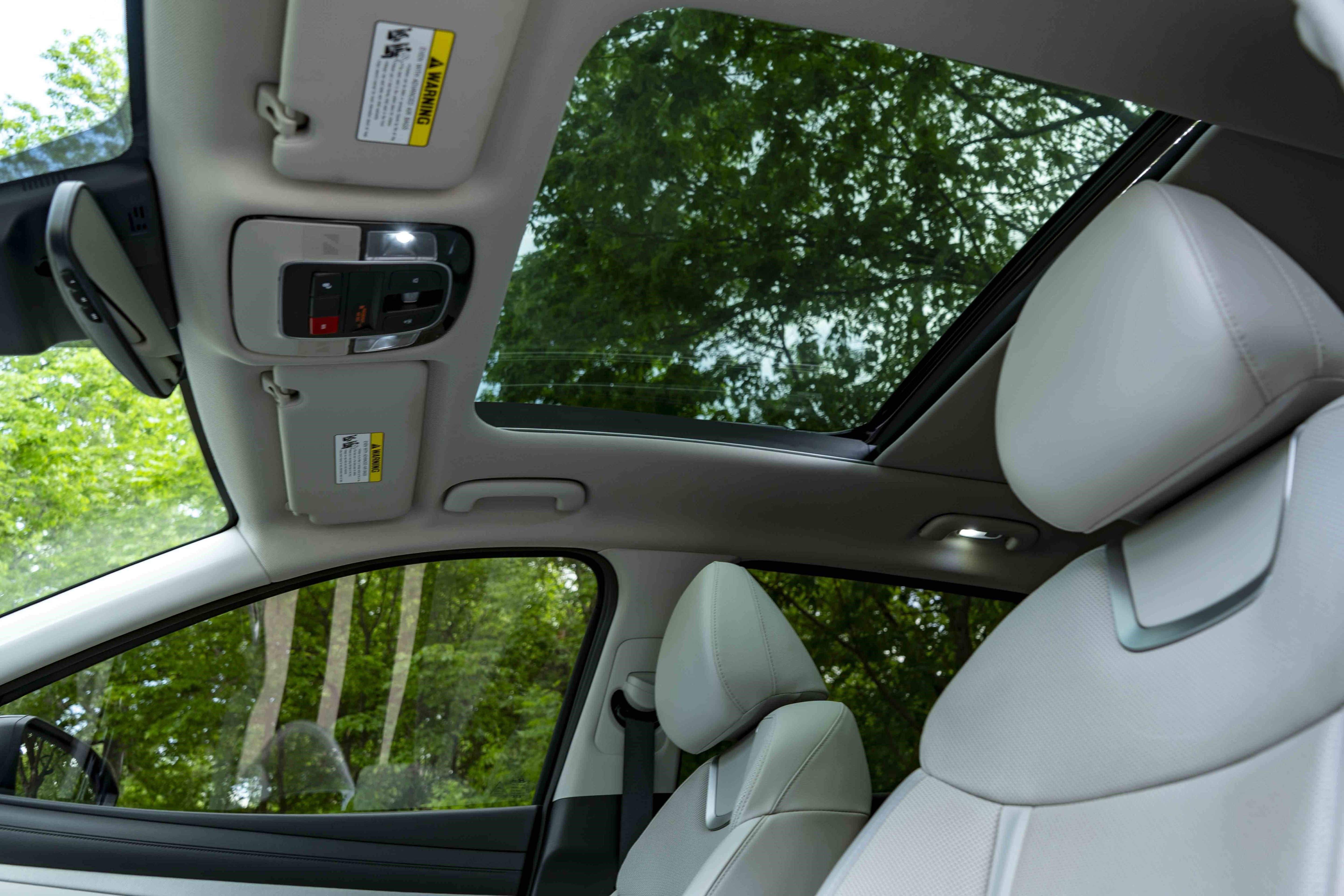 Used 2025 Hyundai Tucson Limited image 33