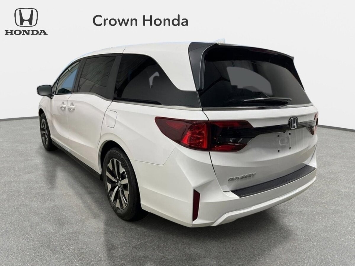 New 2026 Honda Odyssey EX-L image 3