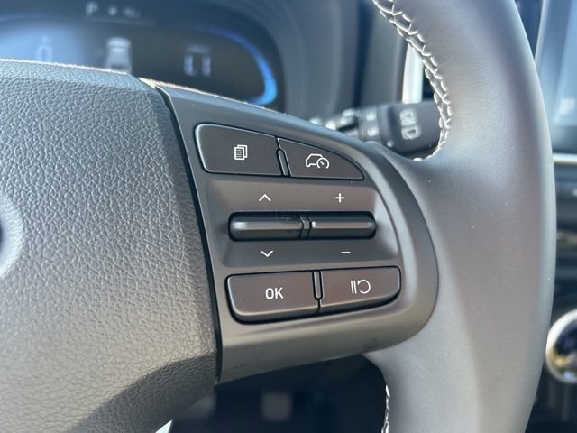 Used 2026 Hyundai Venue SEL image 17