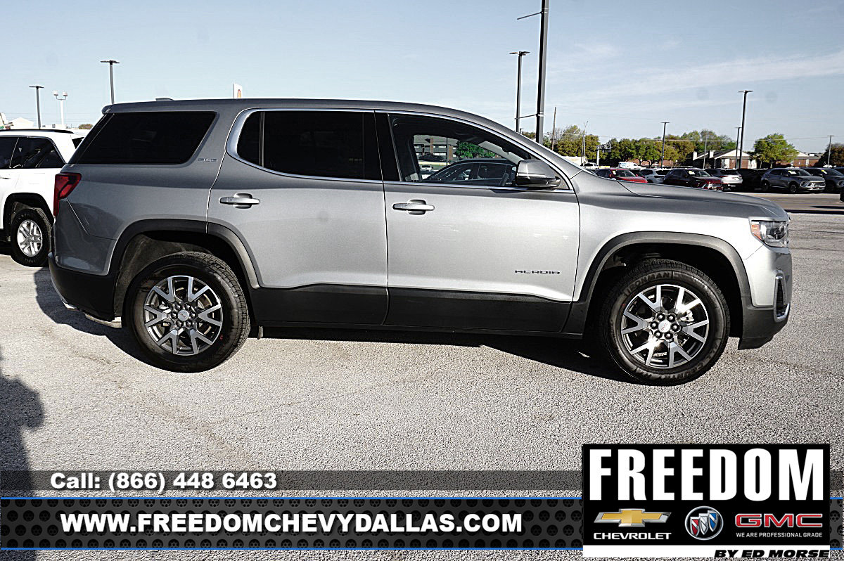 Used 2023 GMC Acadia SLE image 40