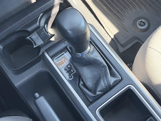 Used 2021 Toyota Tacoma SR5 AWD/4WD image 21