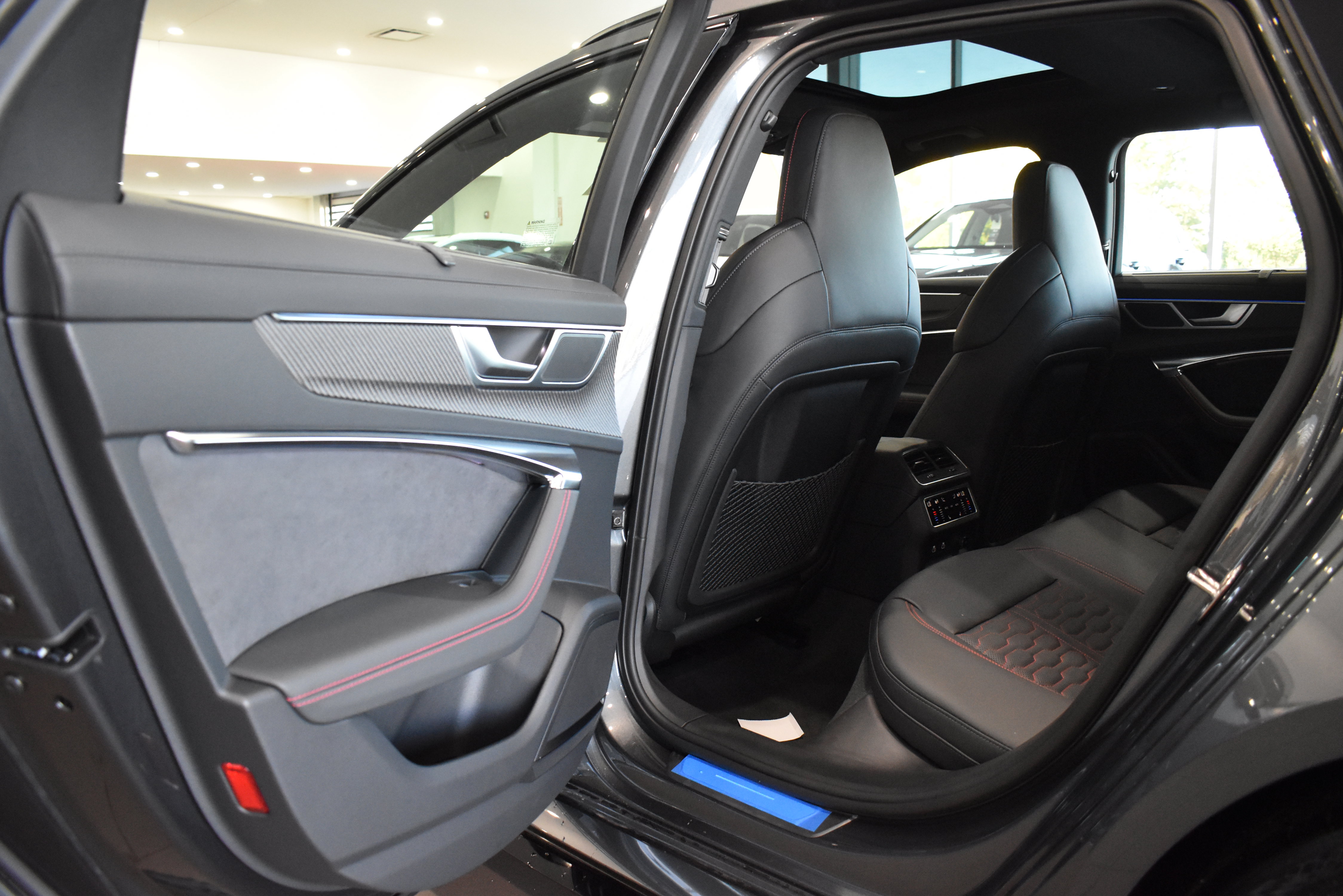 New 2026 Audi RS 6 performance image 34