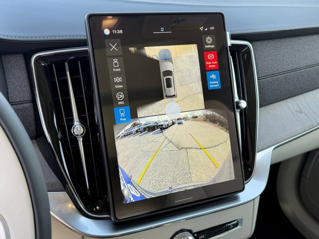 New 2026 Volvo XC90 B6 Ultra w/ Protection Package AWD/4WD image 28