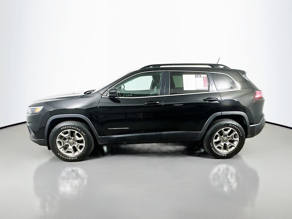 Used 2022 Jeep Cherokee Latitude Lux w/ Sun & Sound Group AWD/4WD image 5