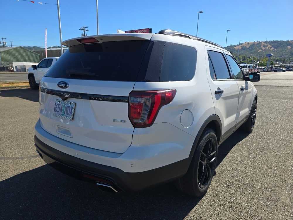 Used 2017 Ford Explorer Sport w/ Equipment Group 401A AWD/4WD image 10