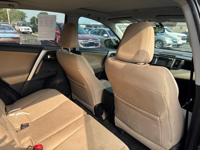 Used 2014 Toyota RAV4 XLE AWD/4WD image 9