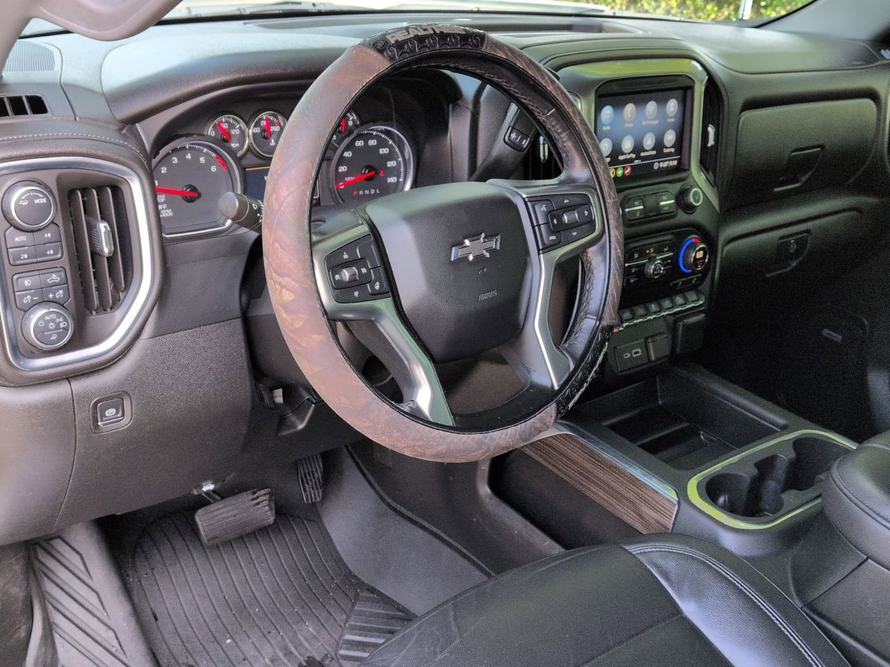 Used 2020 Chevrolet Silverado 1500 LT Trail Boss image 10