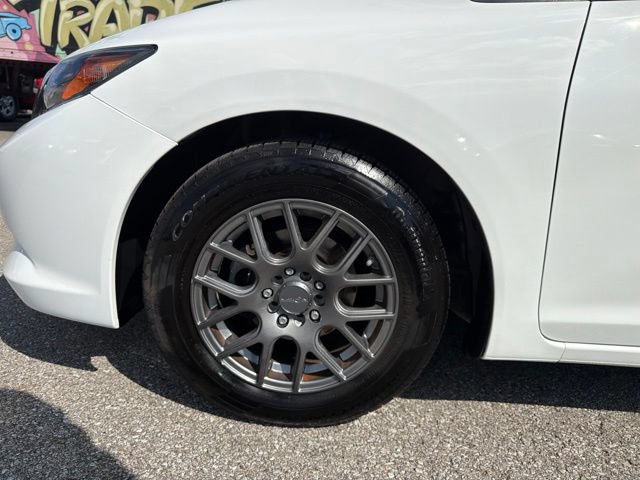 Used 2012 Honda Civic LX image 32