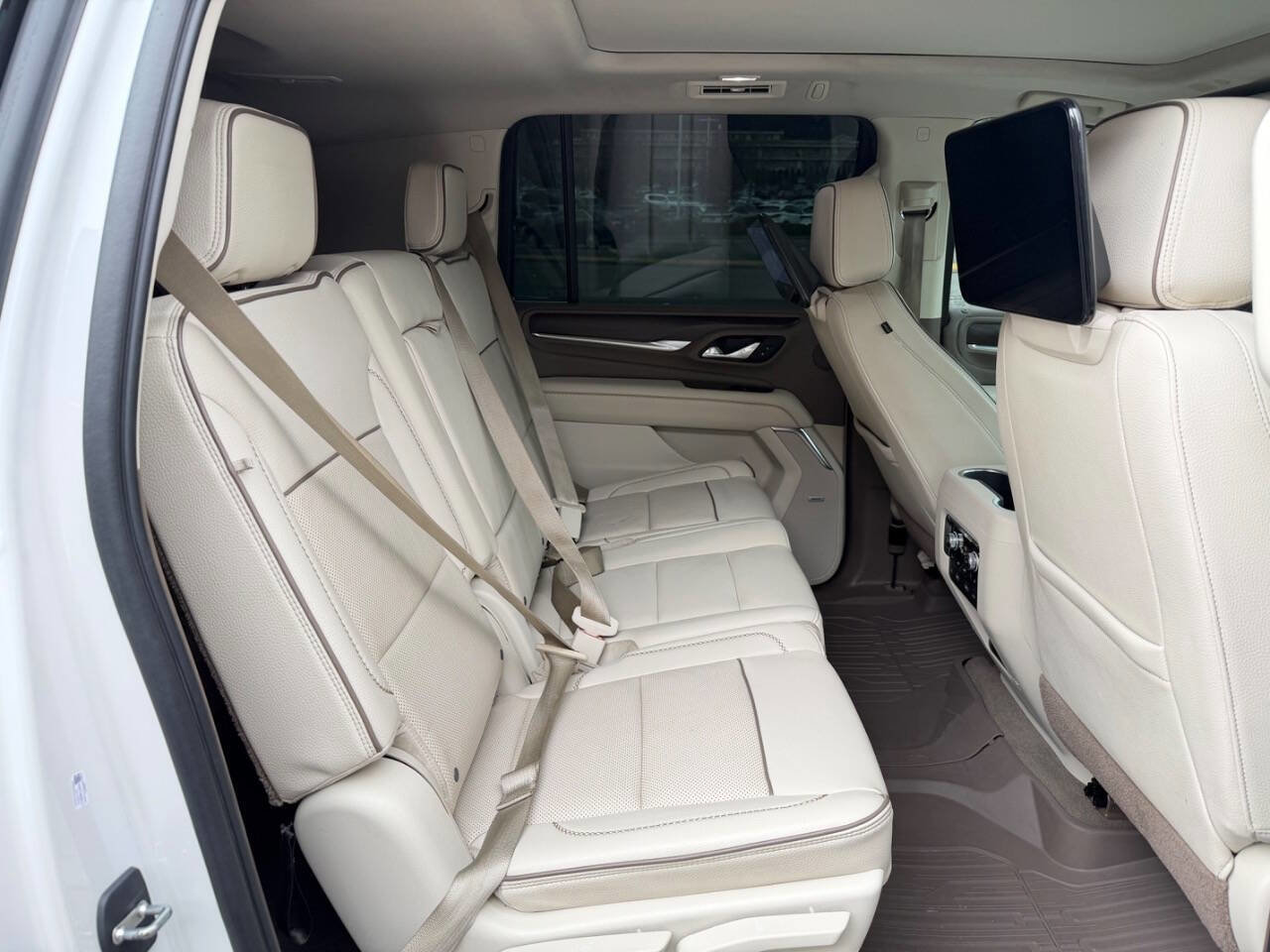 Used 2021 GMC Yukon XL Denali w/ Denali Ultimate Package image 31