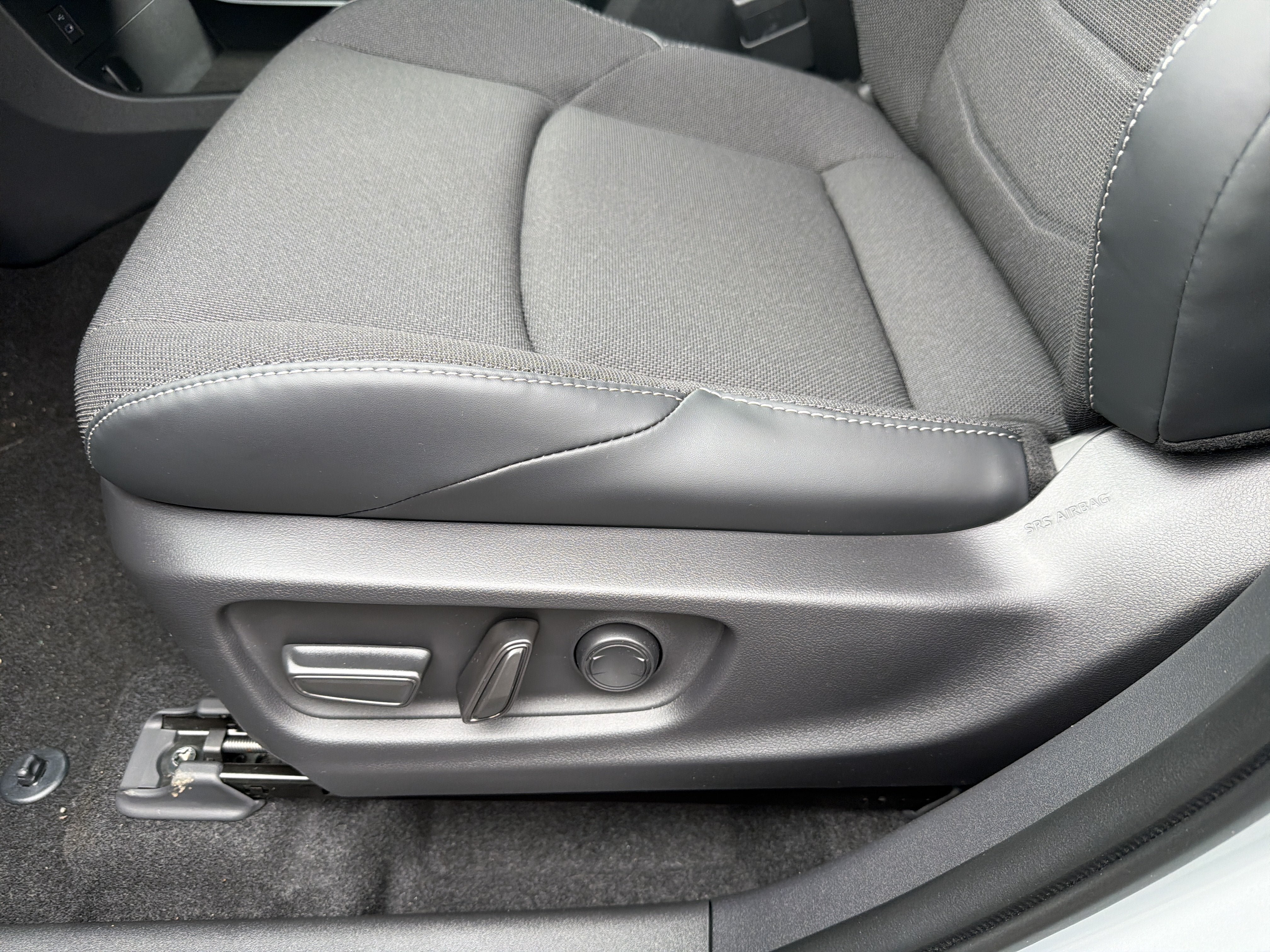 New 2026 Toyota C-HR AWD/4WD image 9
