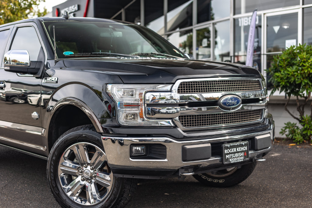 Used 2018 Ford F150 King Ranch w/ Equipment Group 601A Luxury AWD/4WD image 3