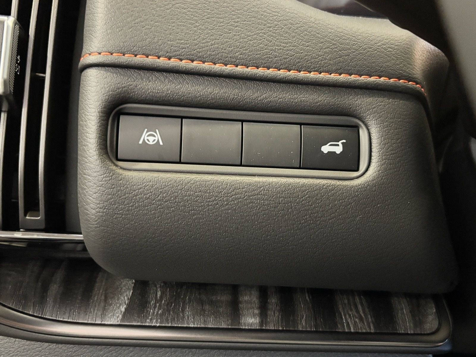 New 2026 Nissan Armada PRO-4X AWD/4WD image 25