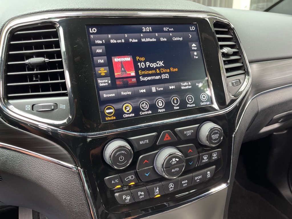 Used 2022 Jeep Grand Cherokee Limited w/ Trailer Tow Group IV image 42