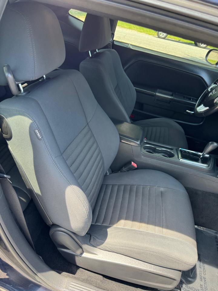 Used 2012 Dodge Challenger R/T w/ Sound Group II RWD image 15