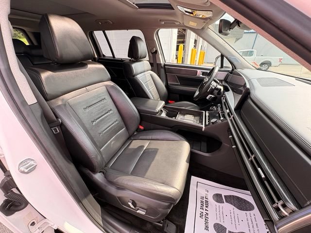 Used 2025 Hyundai Santa Fe Limited FWD image 30